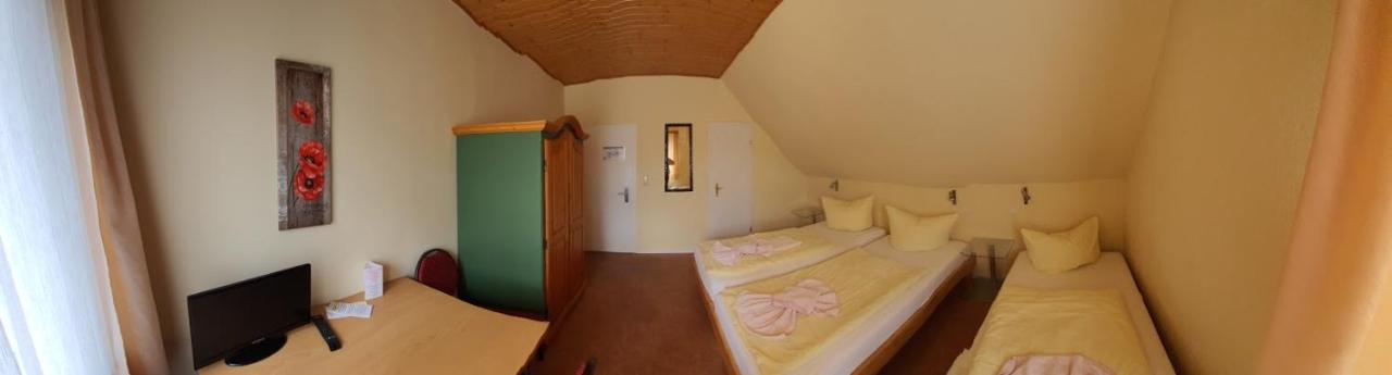 Hotel & Restaurant Beckmanns Winzerhaus Urbar  Esterno foto
